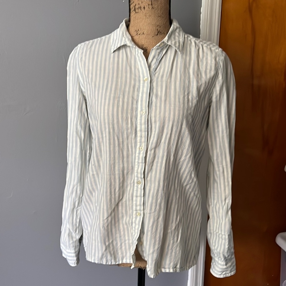 Zara Pale Blue & White Soft Button Up Collared Shirt Size S